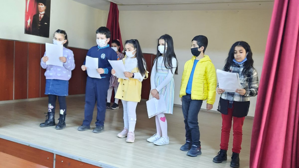 Türk Dünyası ve Toplulukları Haftası ve 21 Mart Nevruz Bayramı, okulumuzda düzenlenen çeşitli etkinliklerle kutlandı.